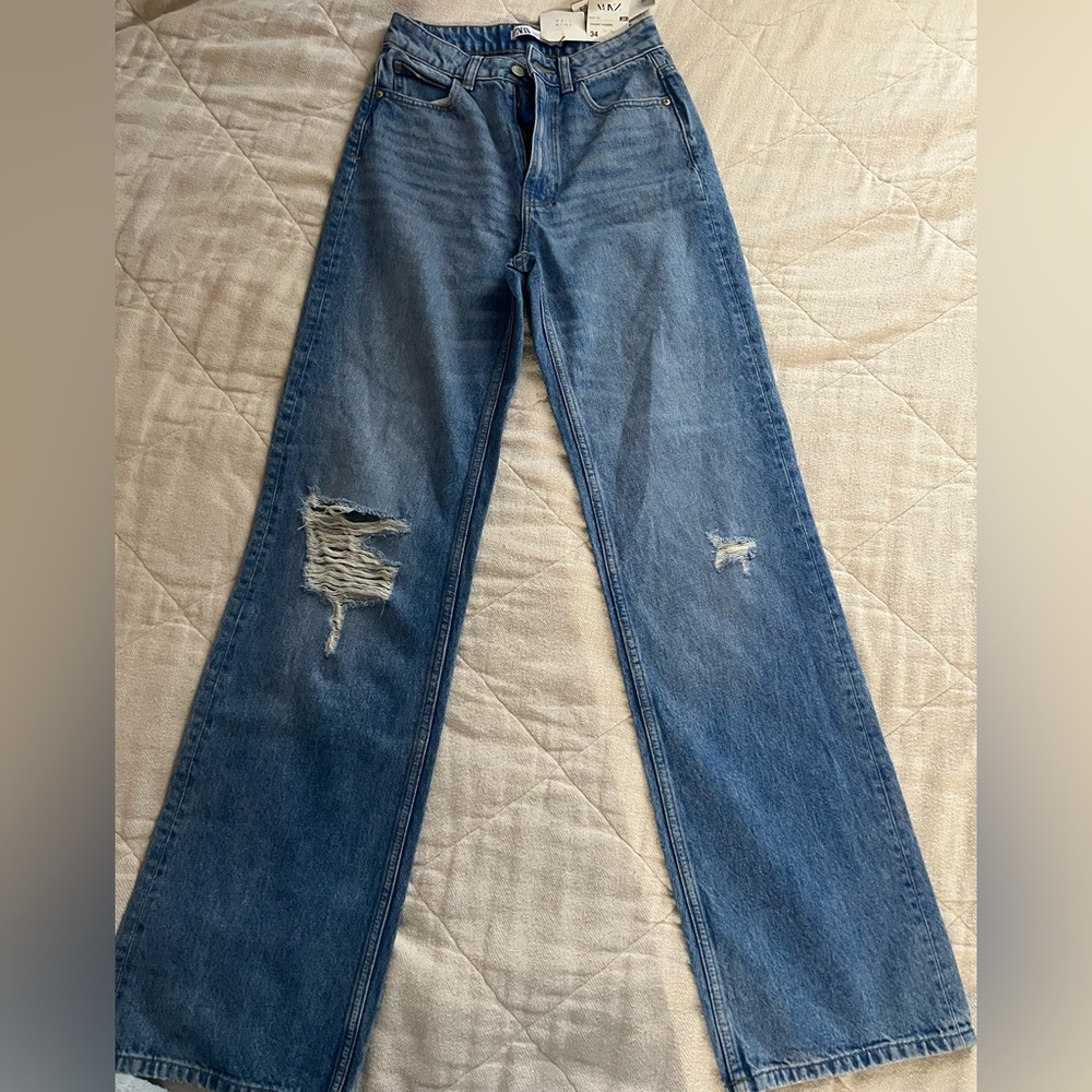 NWT Zara Super High Rise Straight Leg in size 2/EU 34